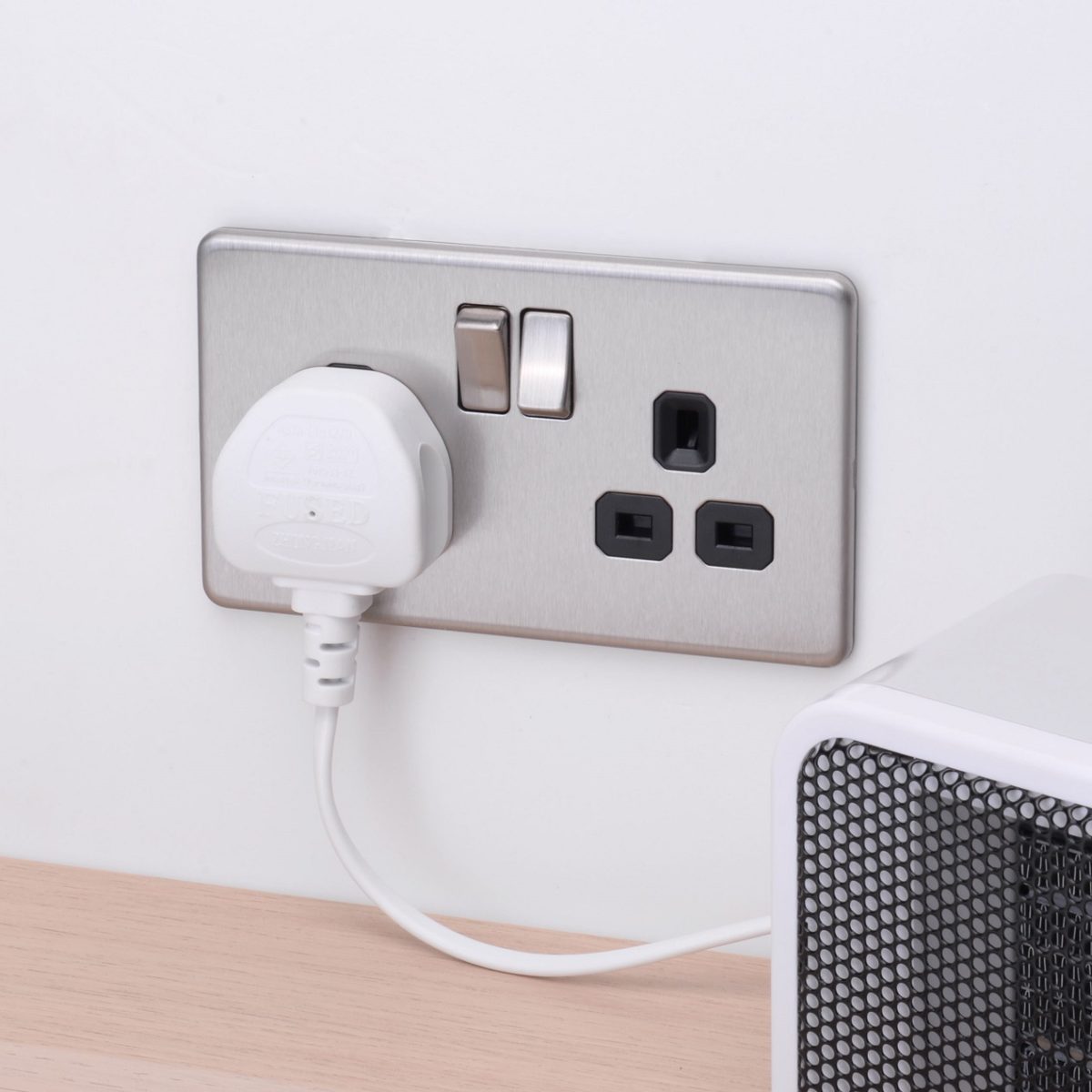 Flat Plate Screwless 2G DP Switched Double Socket (Pack of 5)